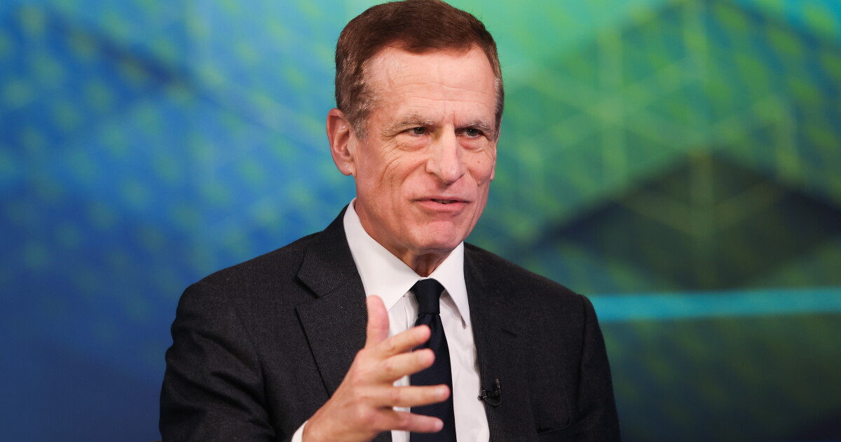 Goldman's Kaplan backs 'kick-the-can' Fed caution on rate hikes