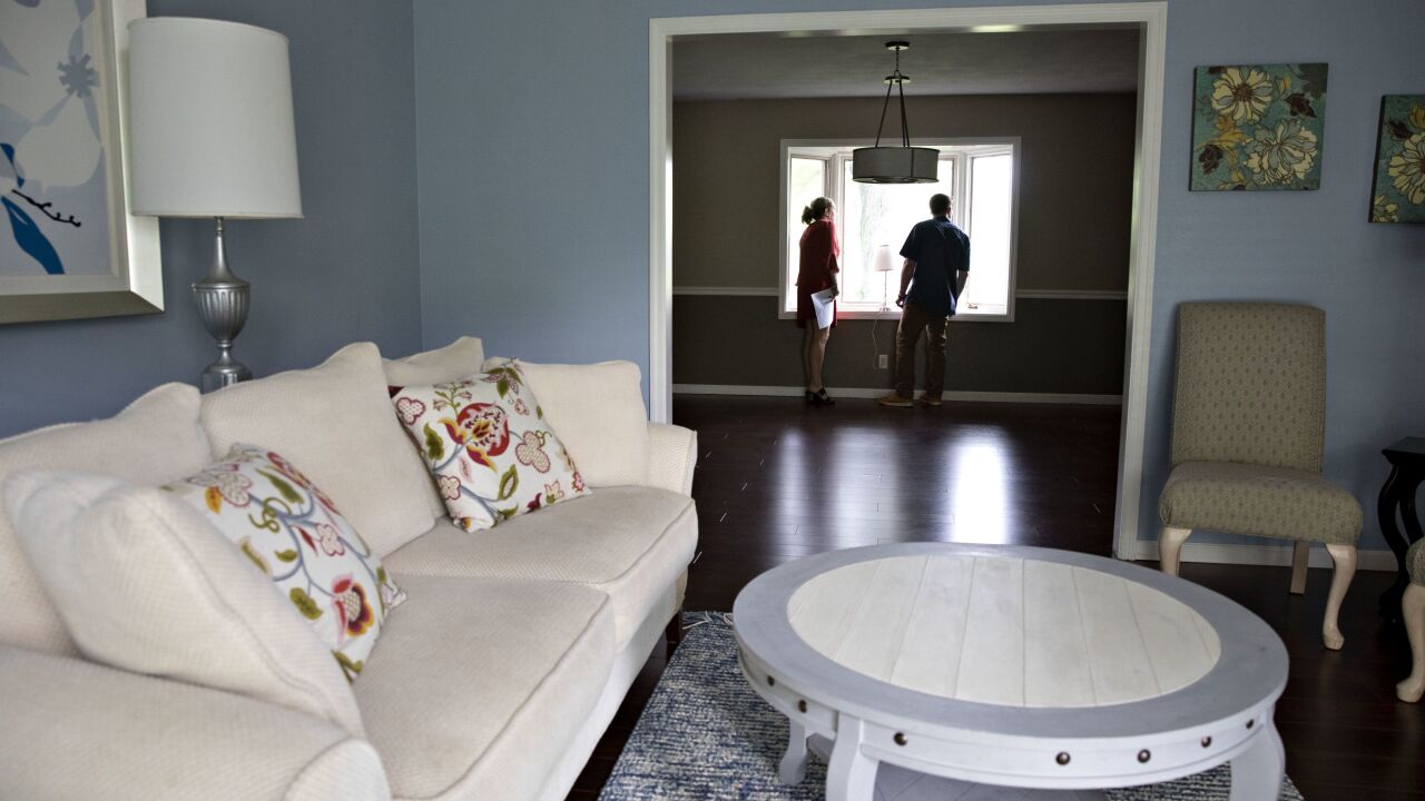 NMN102121-existing_sales-bl