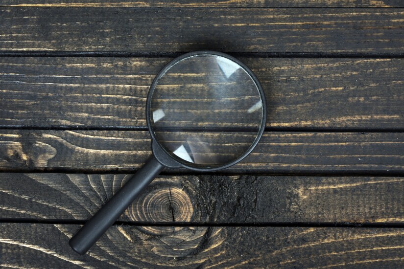 magnifying-glass-adobe-117631502