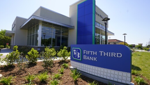 fifth-third-branch-se-market.jpeg