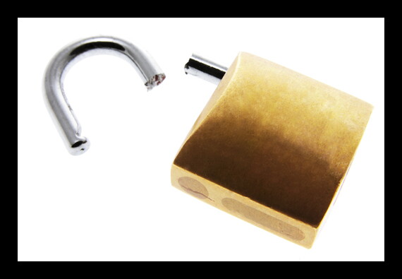 broken-lock-ts81811.jpg