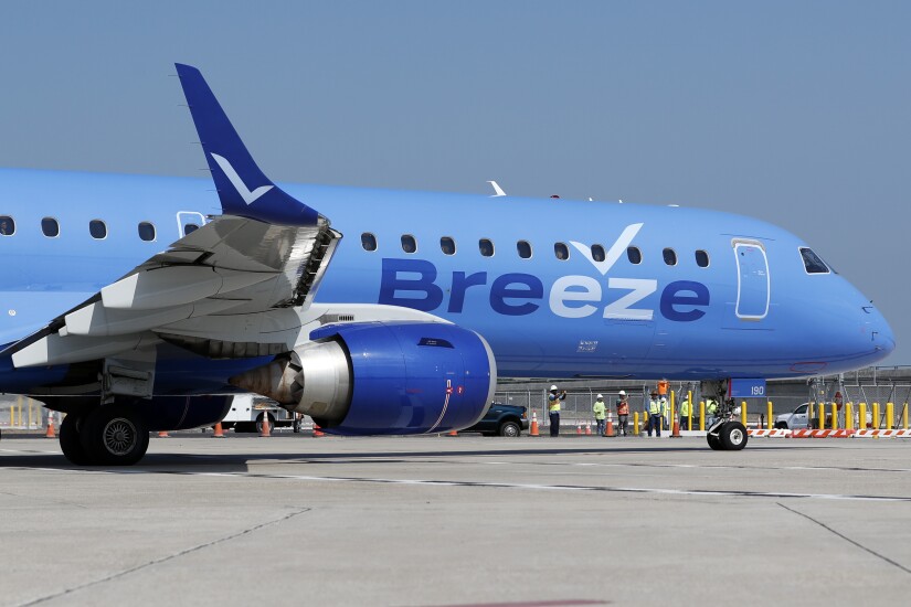 Breeze Airways airplane