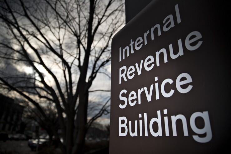 IRS building 3 by Bloomberg News