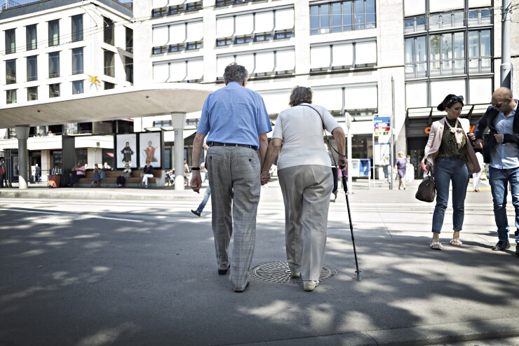 elderly couple2.jpg