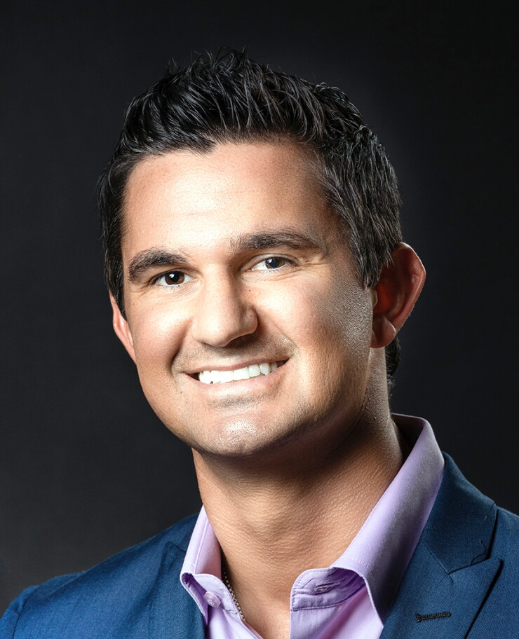 Keith Renno of Wintrust Mortgage ranked No. 266 in the 2017 Top Producers Rankings.