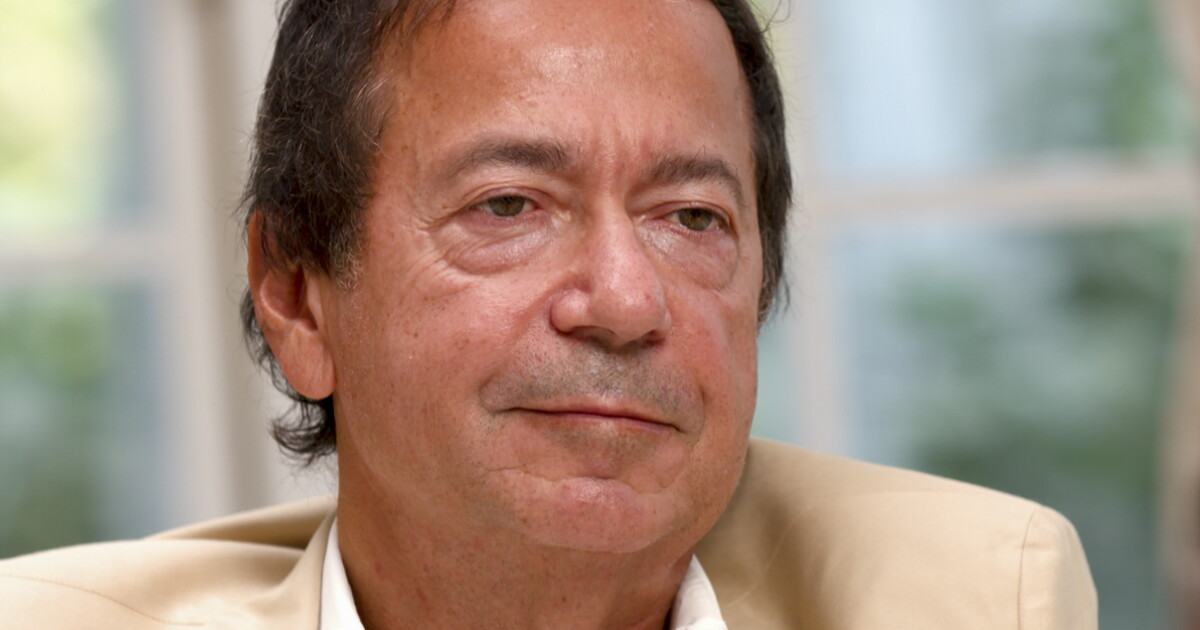 Ex-Soros star Scott Bessent jockeys with John Paulson to run Trump’s Treasury Ex-Soros star Scott Bessent jockeys with John Paulson to run Trump’s Treasury