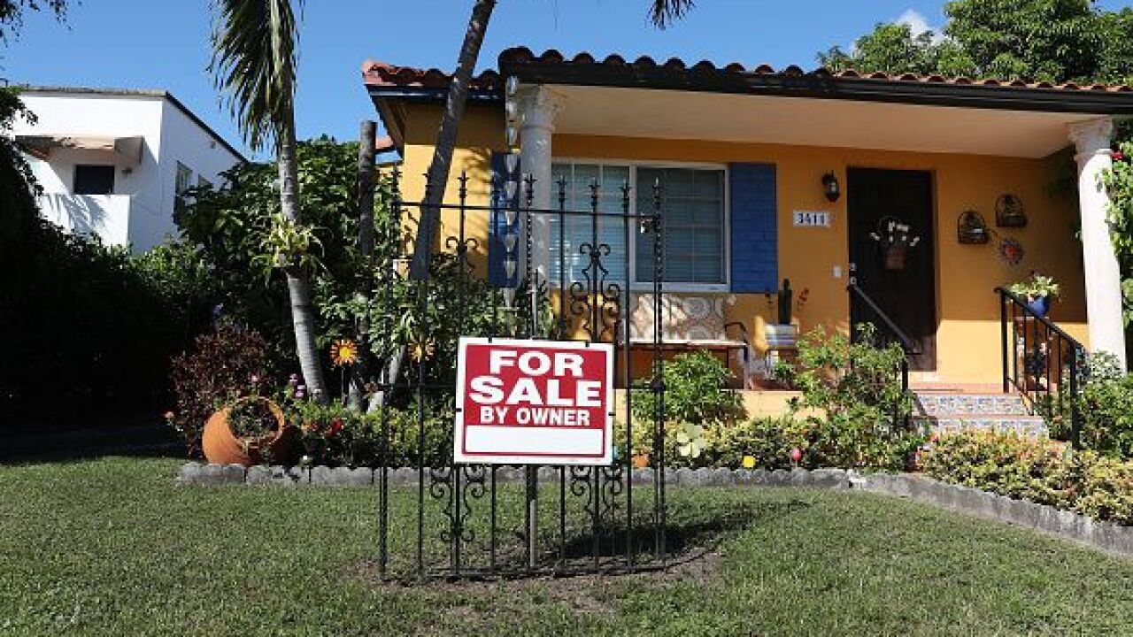 Existing Home Sales Drop In September After 2 Months In Gains