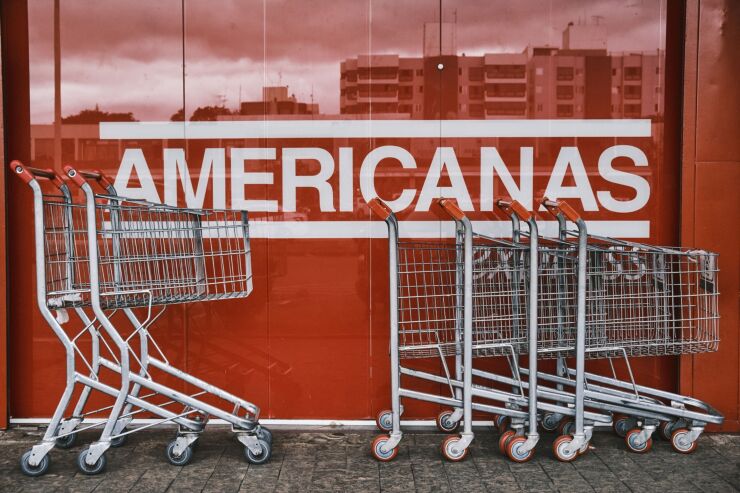 americanas-shopping-carts.jpg