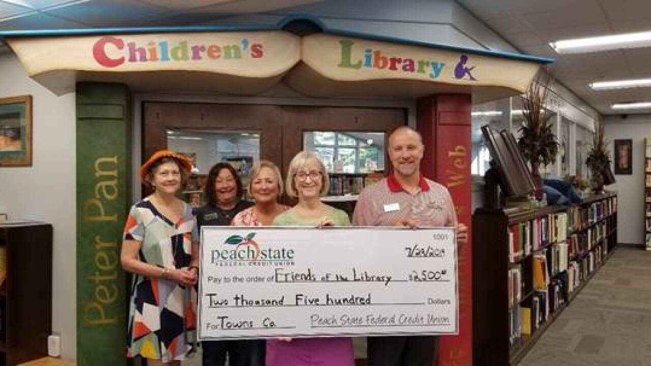 Peach State CUJ 8219.jpg