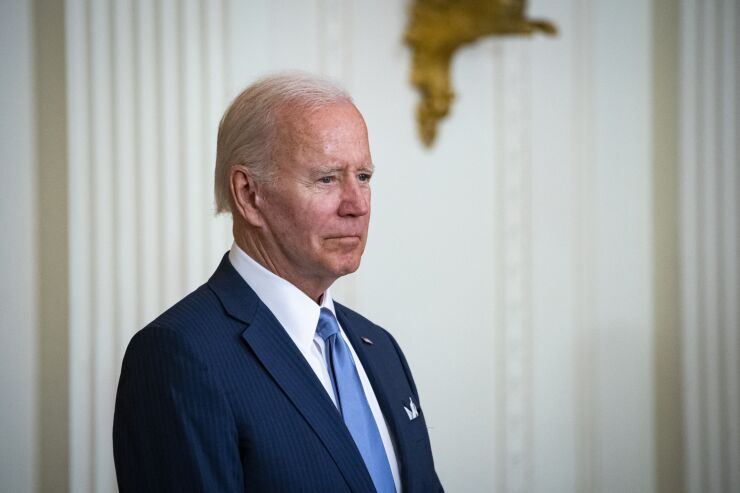 biden-joe-medal-of-honor.jpg