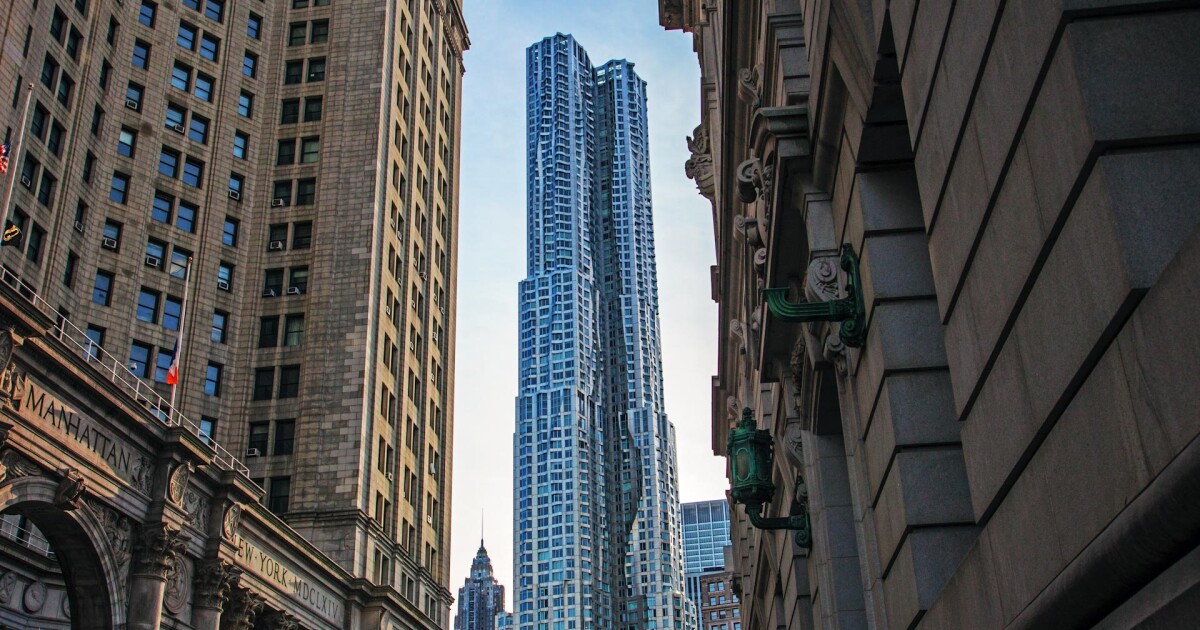Liberty bonds refinanced for Blackstone's luxury apartment tower Liberty bonds refinanced for Blackstone's luxury apartment tower