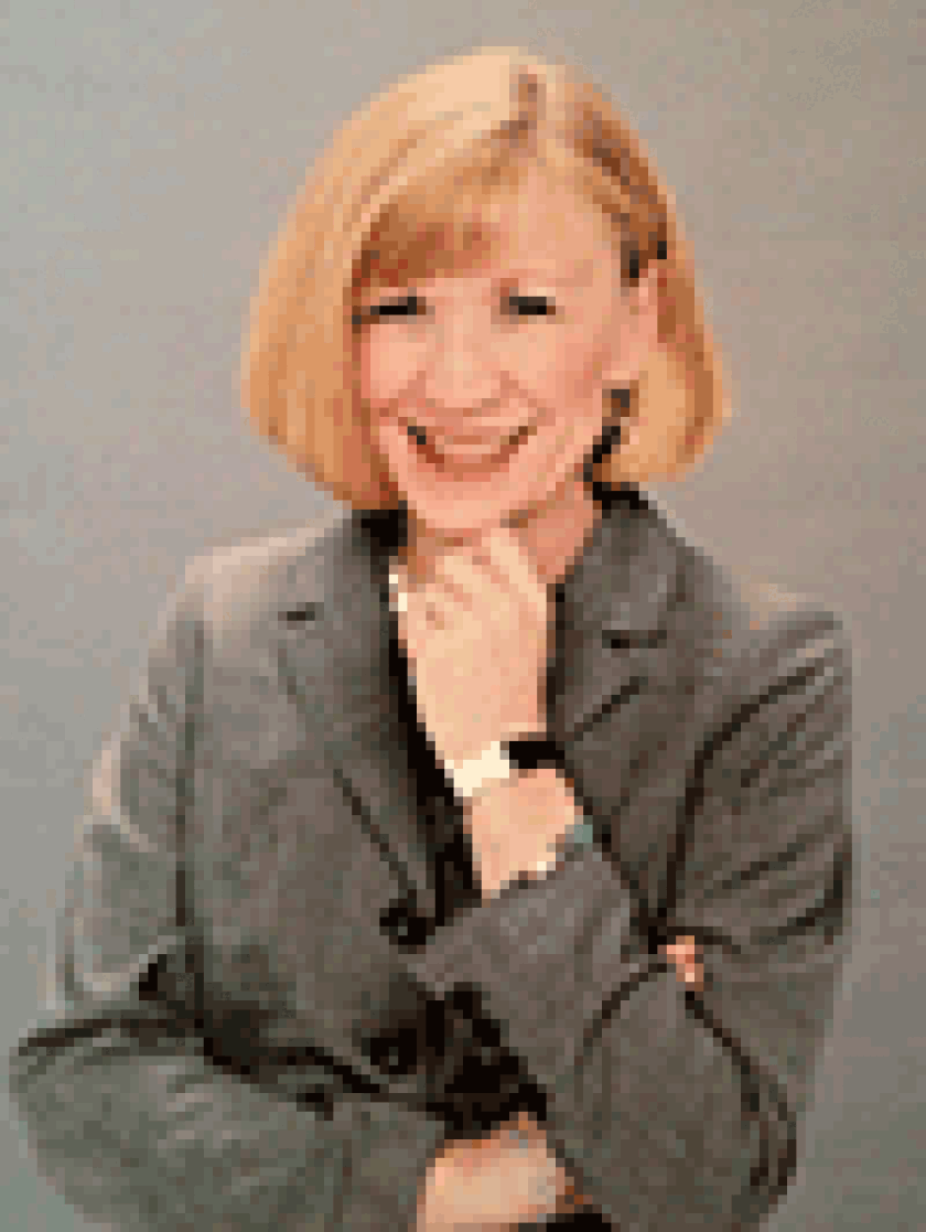 emily-reynolds-100.gif