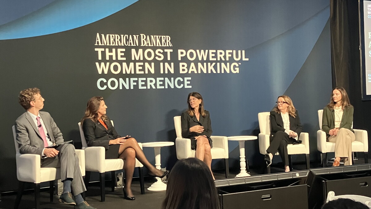 Photo for: How bank compliance leaders are engaging with regulators