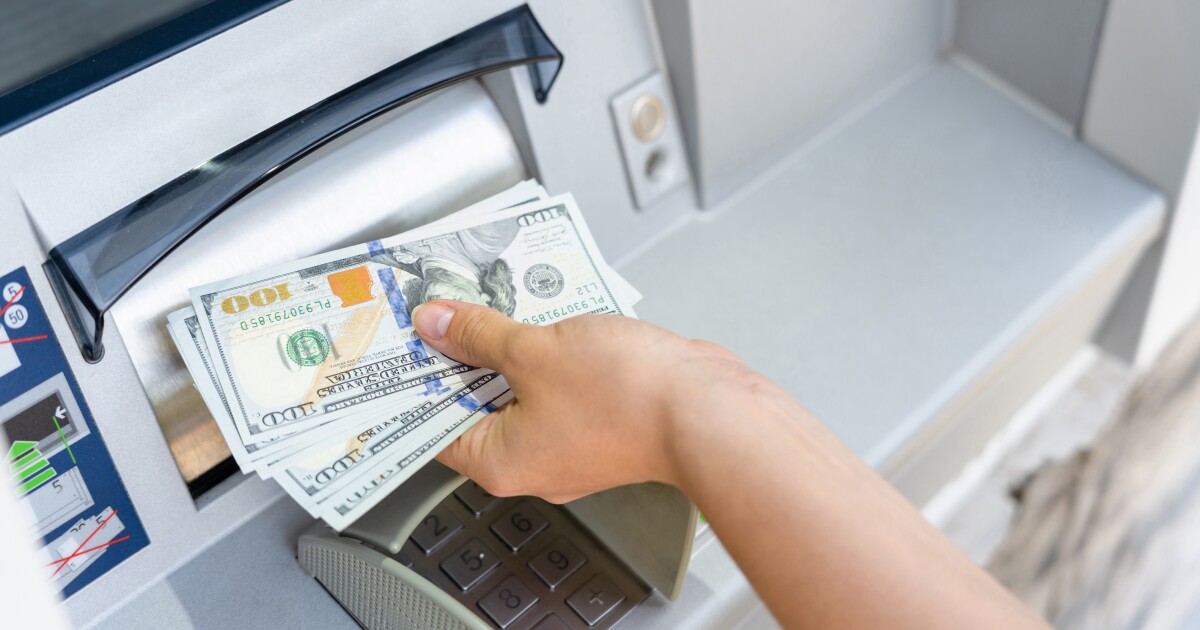 Midwest banks targeted by .4M ATM jackpotting scheme Midwest banks targeted by .4M ATM jackpotting scheme