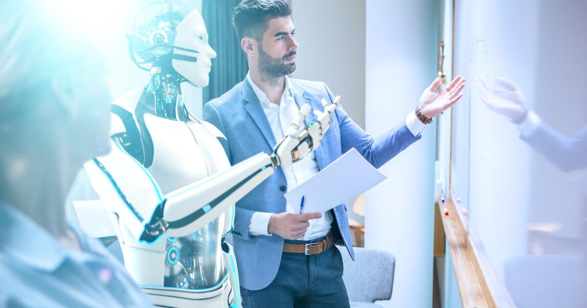 Advisors more comfortable using AI at home than work