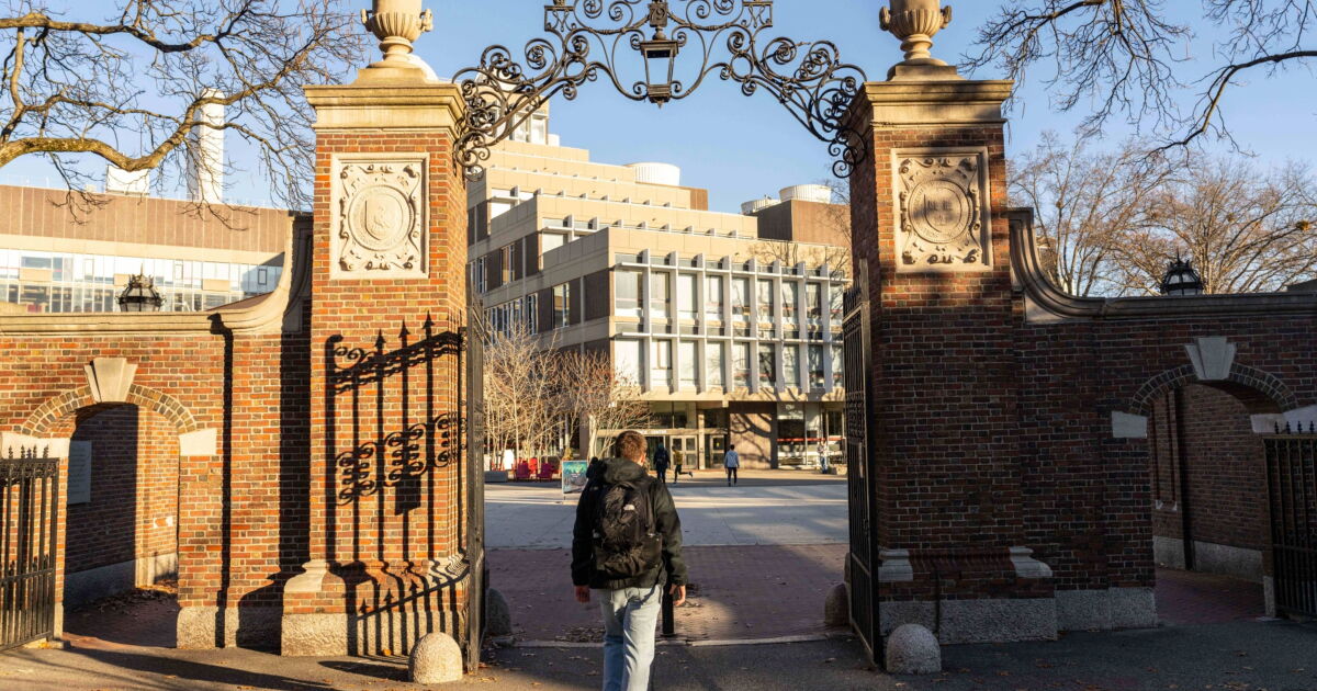 Harvard faces new threat of state tax on B endowment Harvard faces new threat of state tax on B endowment