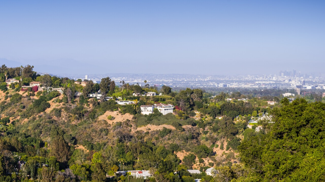 NMN010820-bel_air-adobestock