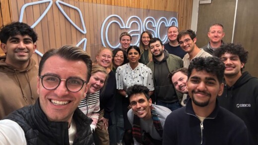 Cascading AI team members