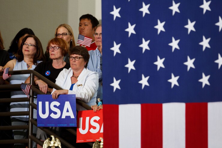 2016-voters-election-bloomberg-news