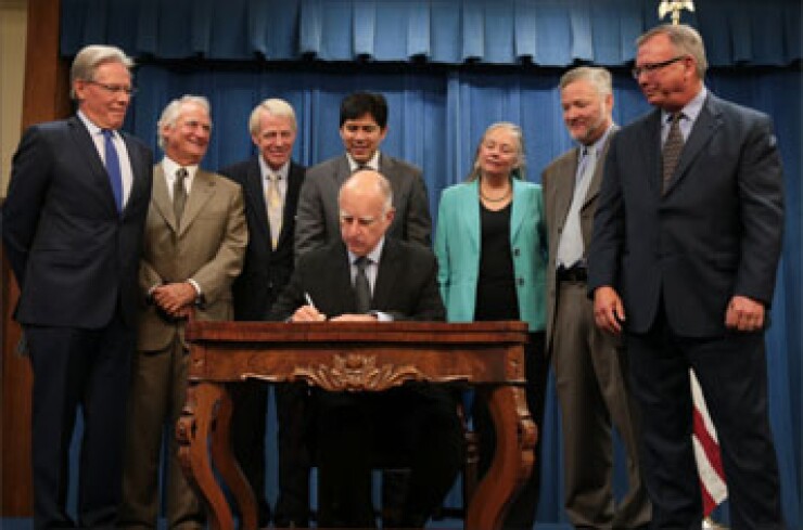 brown-jerry-signing-groundwater-bill-357.jpg