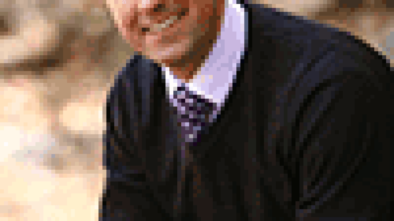 matthew-maloney-100.gif
