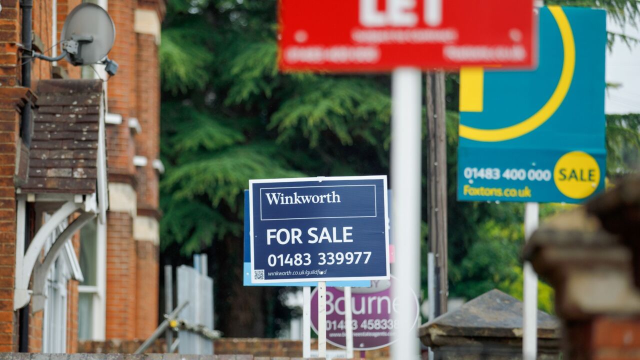 UK House Prices See Monthly Fall in May Since 2009