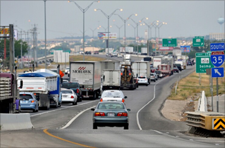 congested-traffic-credit-texas-a-m-transport-inst-357.jpg
