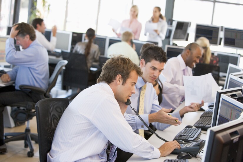 Brokers-working
