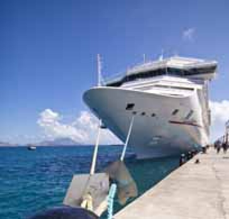 fotolia-oceanliner-crop.jpg