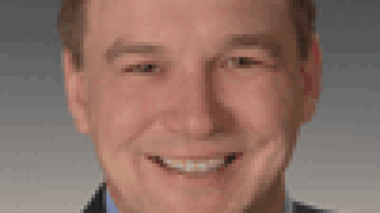 stephenwooters100x133.gif