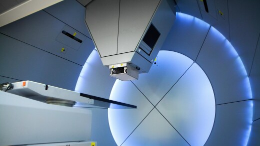 Proton therapy equipment