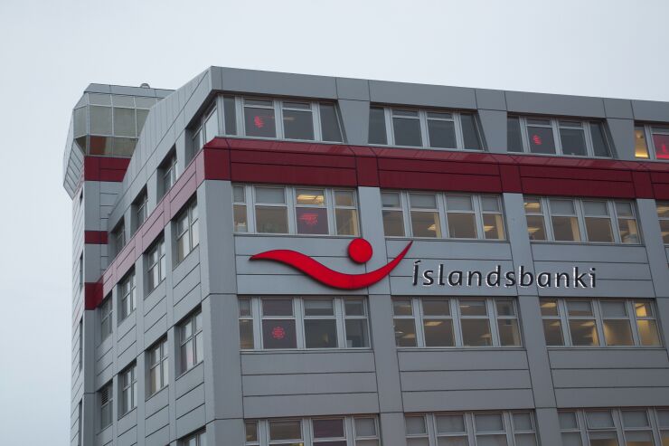 islandsbanki.jpg