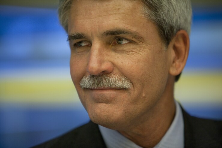 Reilly-Paul-Raymond-James-CEO-Bloomberg-News