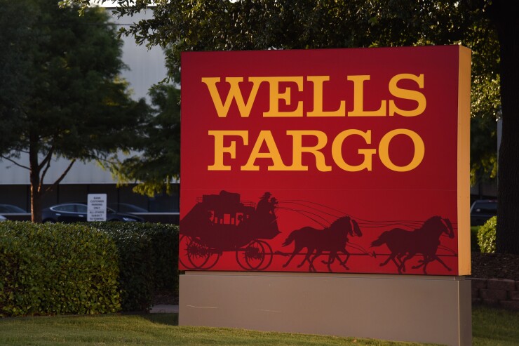 wells-fargo-bl-071017b.jpg