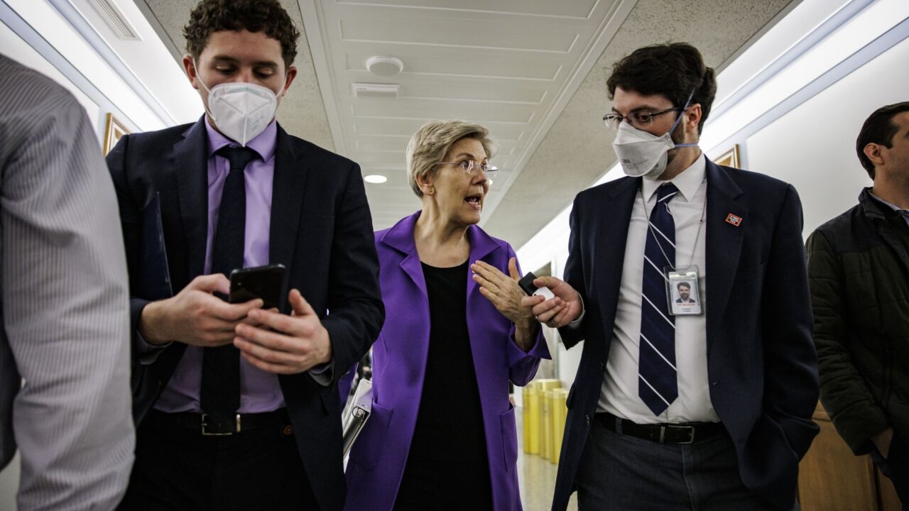 Warren Bloomberg030323