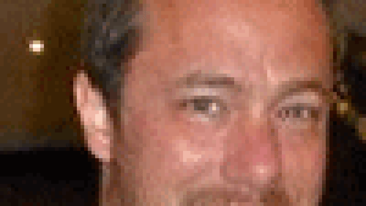 gatesandrew100x133.gif
