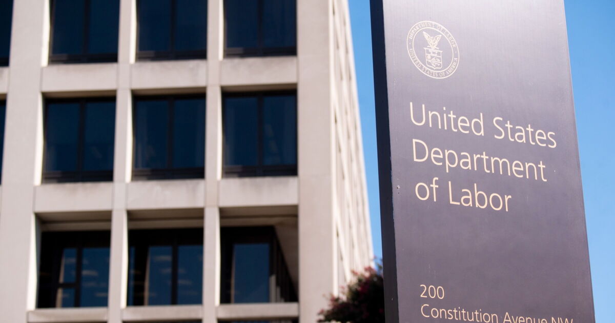 DOL guidance: 401(k) forfeiture use allowed under ERISA DOL guidance: 401(k) forfeiture use allowed under ERISA