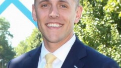 Loren Snyder Hilliard lyons advisor cropped photo.jpg