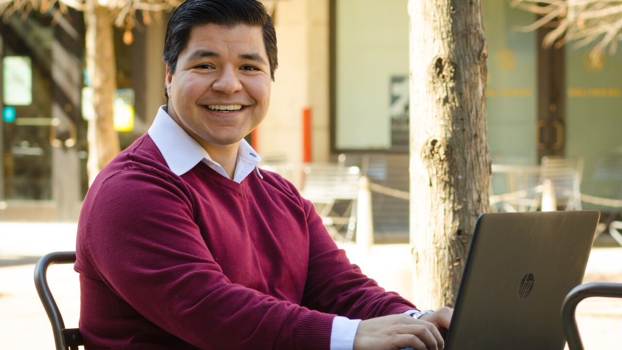 “I thought for SEO reasons, there will be a lot of people looking for financial advice in Spanish, and we’re close to the border,”according to advisor Angel Melgoza.