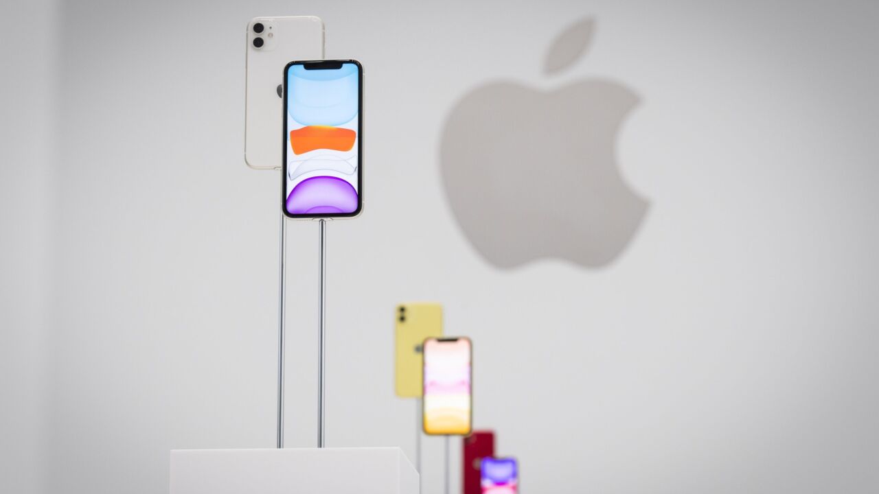 iPhone 11 display