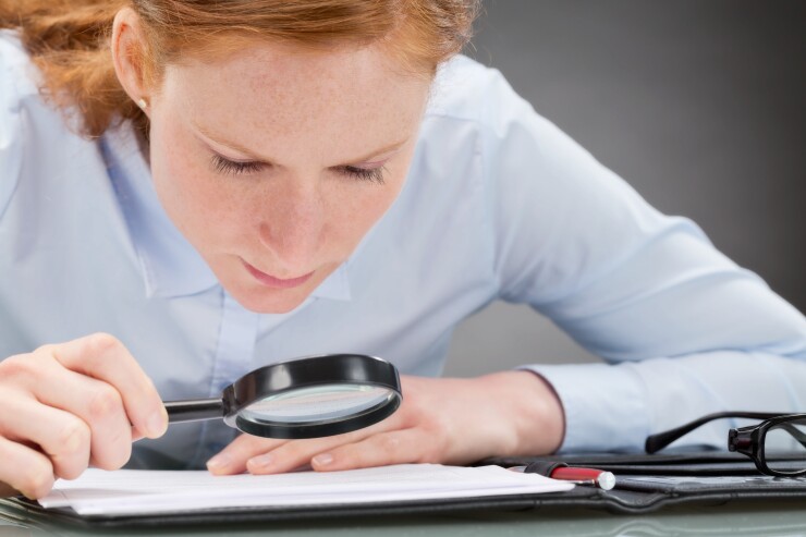 MagnifyingGlass-Woman-Contract