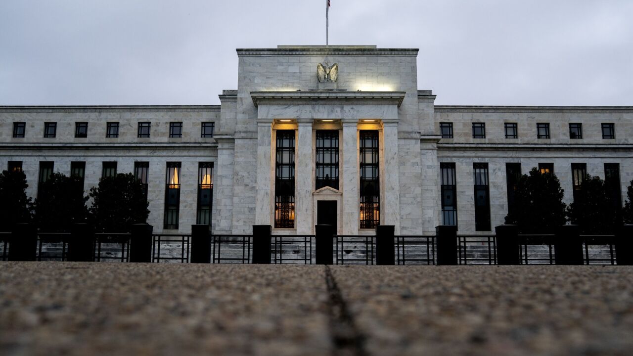 FEDERAL-RESERVE-HQ-BLOOMBERG