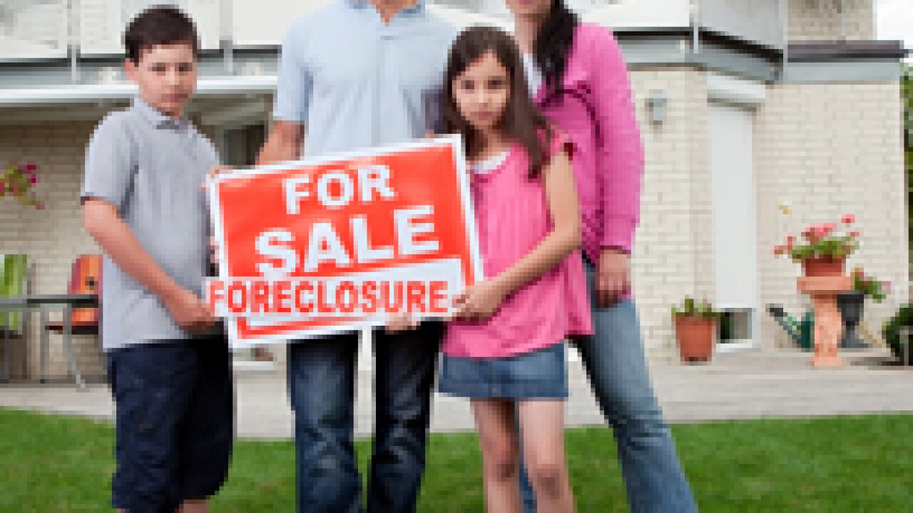 foreclosurefamily.jpg
