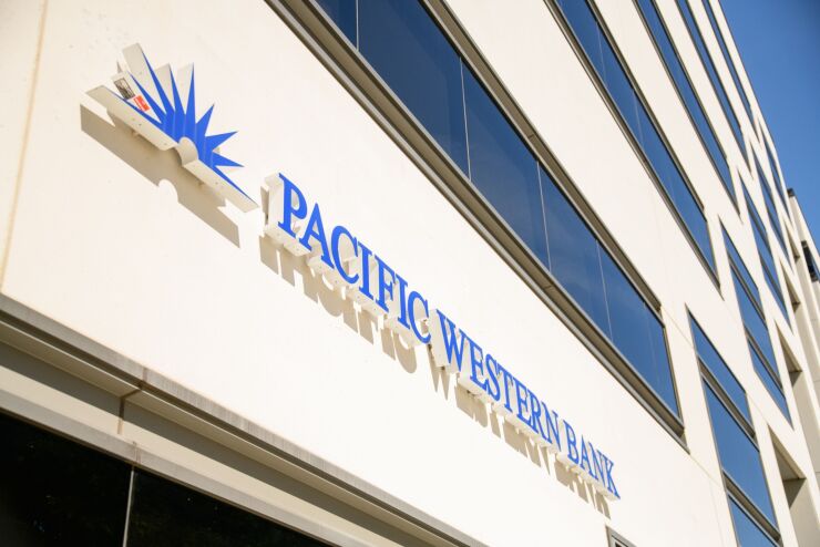 A Pacific Western Bank Branch Ahead Of Earnings Figures