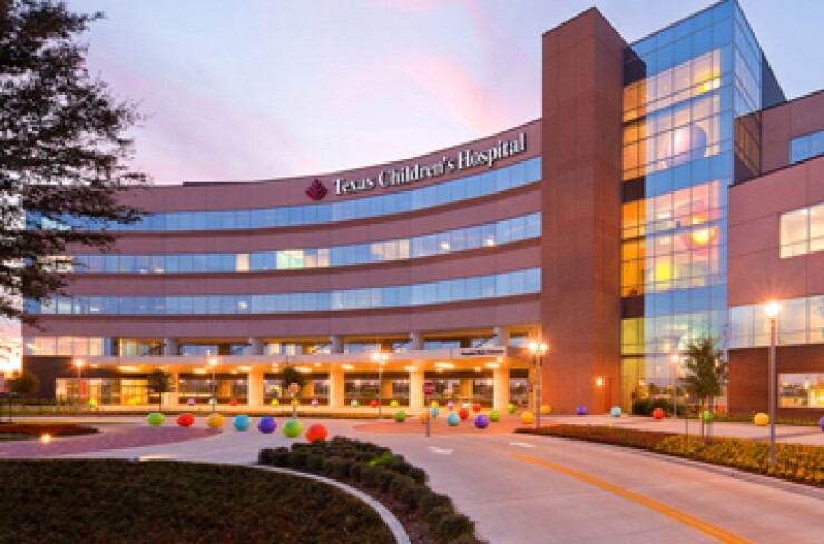 tx-ch-hsp-w-campus-hous.jpg