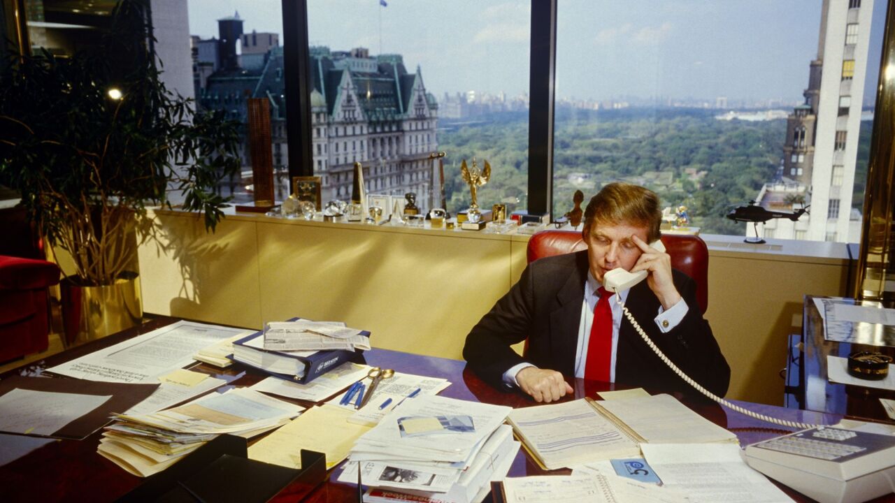 trump-donald-new-york-office-1987.jpg
