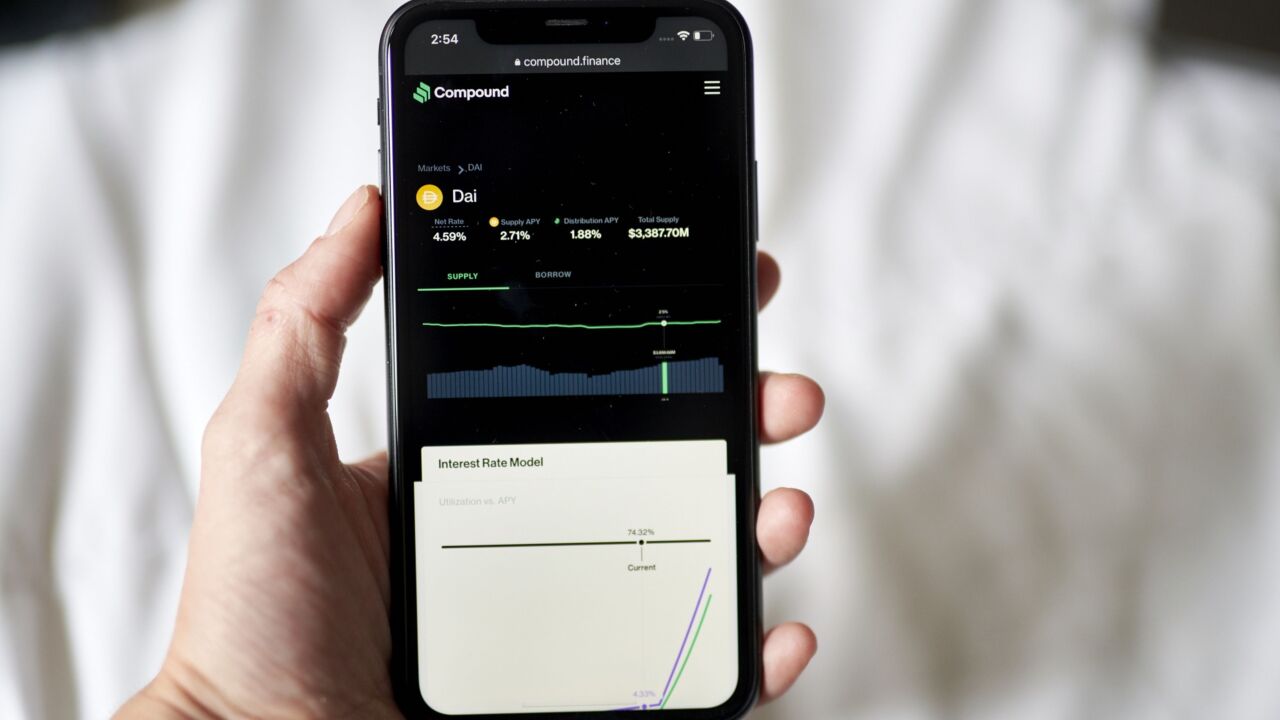 Crypto Loans On DeFi Increased 7.6% This Week To $29.40 Billion