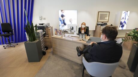 Deutsche Bank AG open after coronavirus