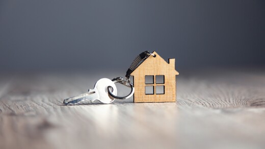 house model and house key