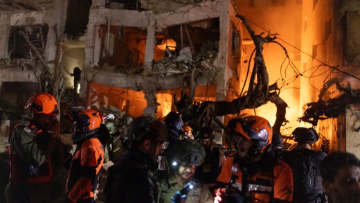 US, Israel Launch Attacks on Iran as Talks Fail to Avert War